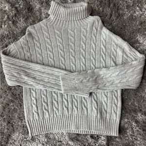 Aritzia heather grey turtleneck sweater